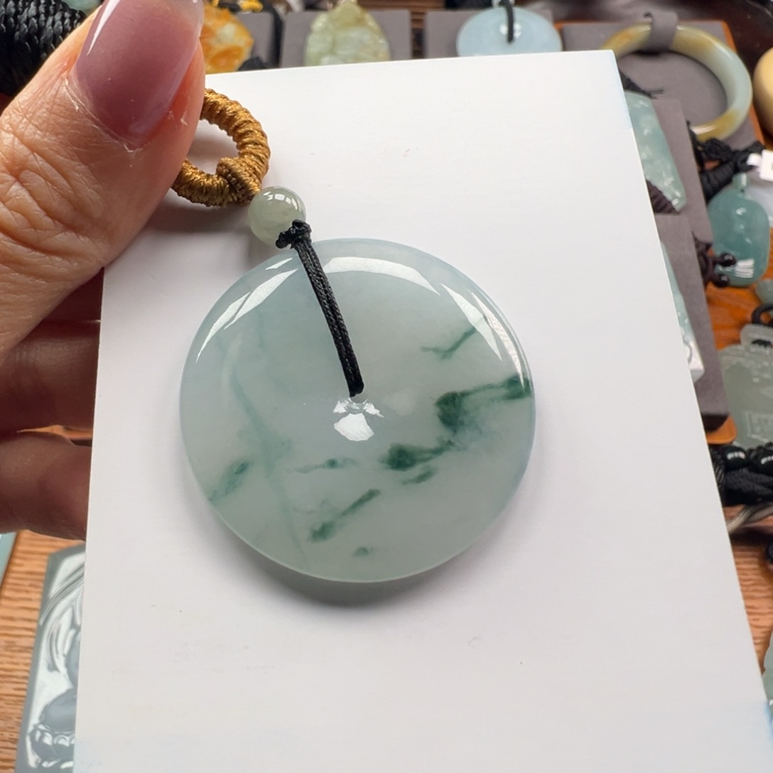 翡翠颈饰未镶嵌缅甸翡翠