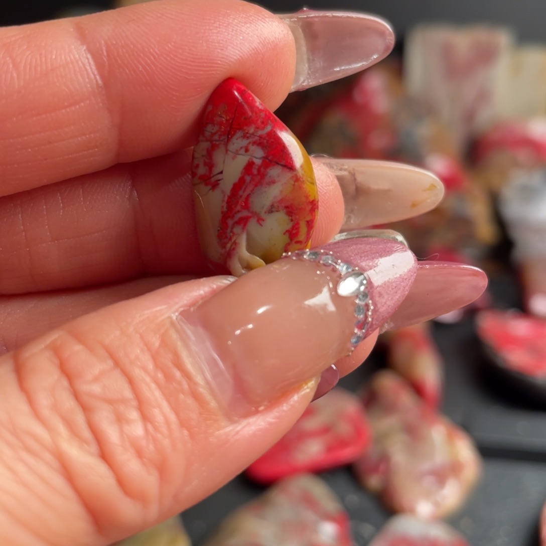 昌化鸡血石第**限昌化鸡血石挂件