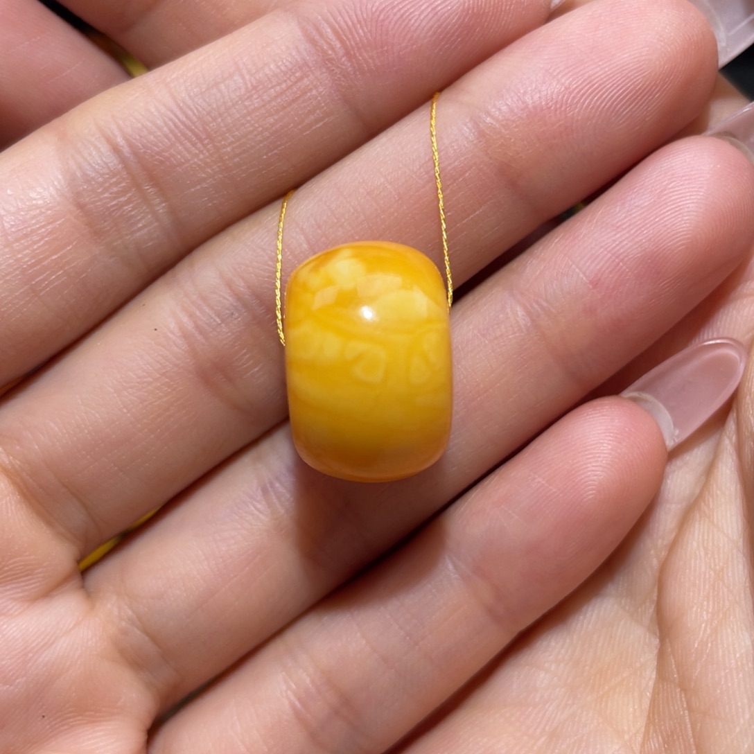 【闪购商品】琥珀裸石未镶嵌墩子