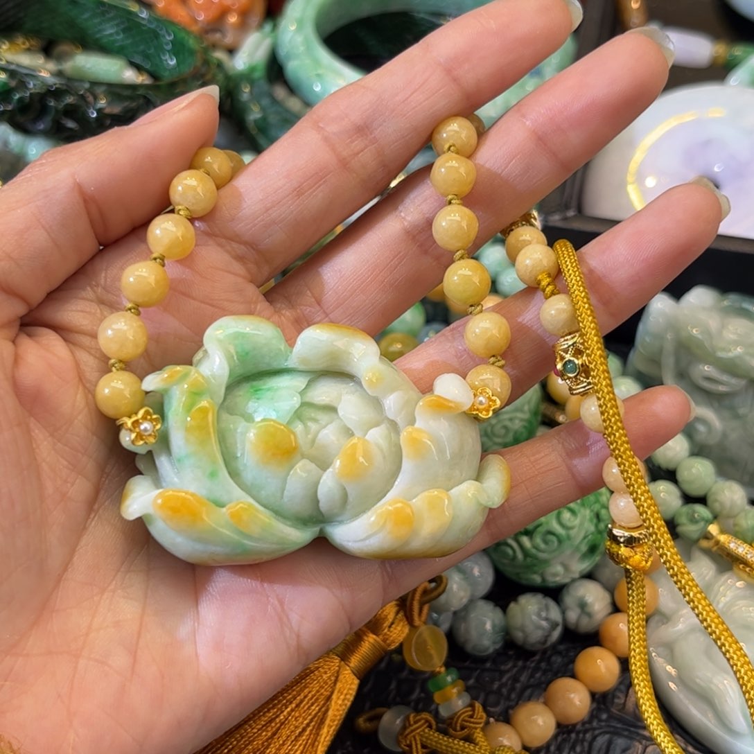 翡翠颈饰未镶嵌待编款