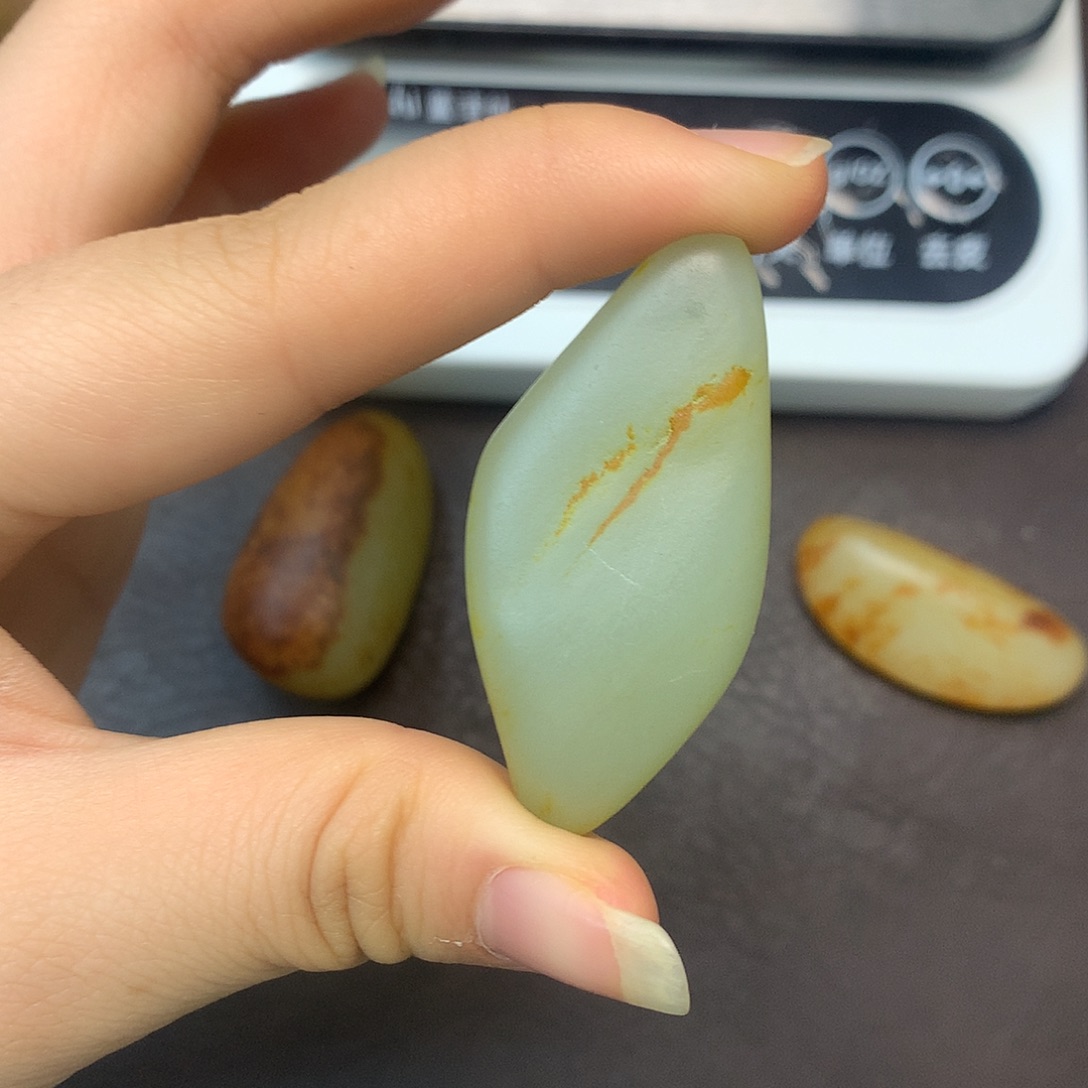 和田玉（糖玉）未镶嵌挂件