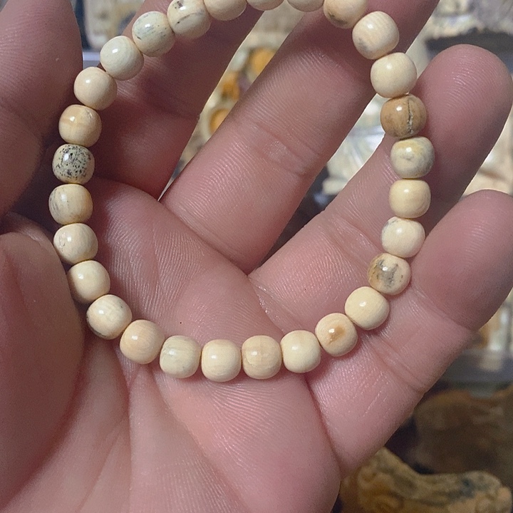 珙**泩天然猛犸牙雕刻残次品（运费到付