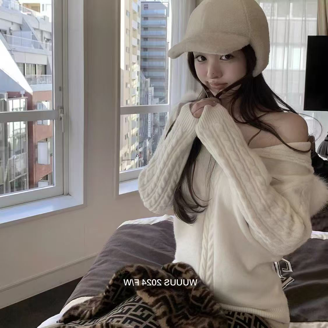 大码胖MM秋冬连帽麻花毛衣短款毛衣女连帽套头款甜美可爱百搭毛衣