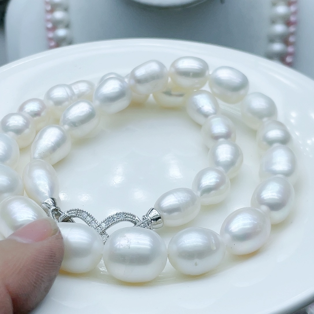 淡水珍珠颈饰钛钢