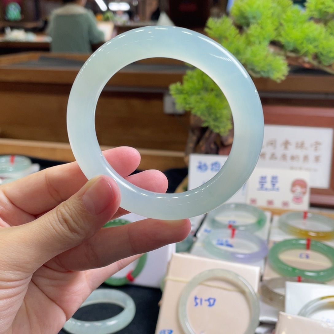 翡翠手镯未镶嵌A****€56 圆条 分单