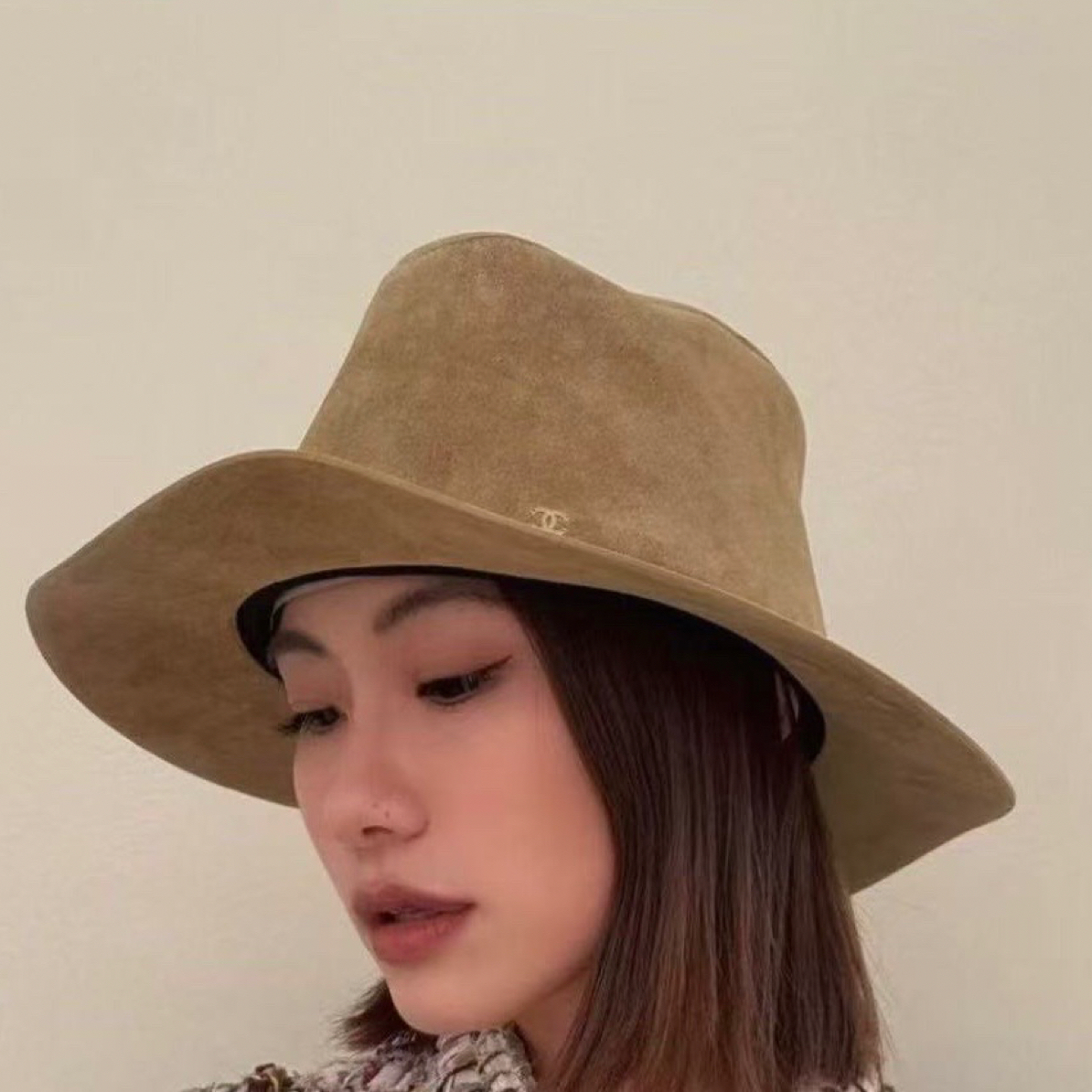 99新 Chanel/香奈儿 卡其色礼帽 L码  04501