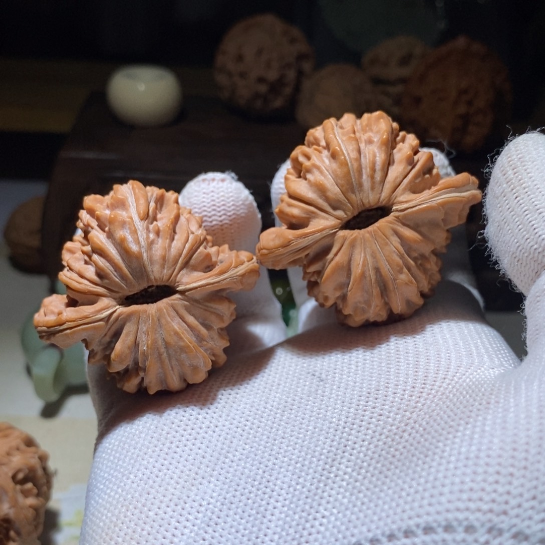 蘸****吊坠文玩核桃平谷楼44