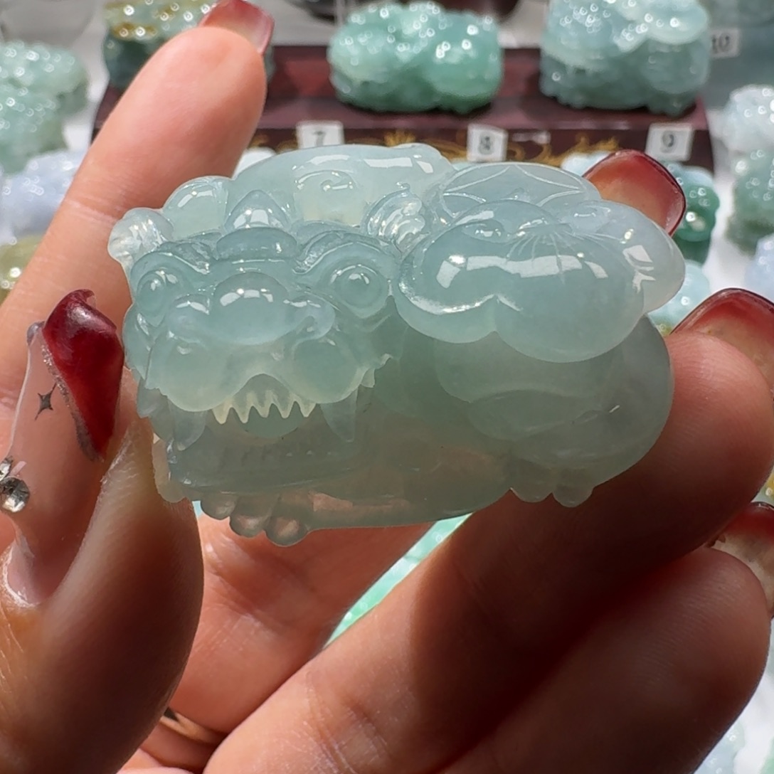 定制翡翠未镶嵌J****n貔貅