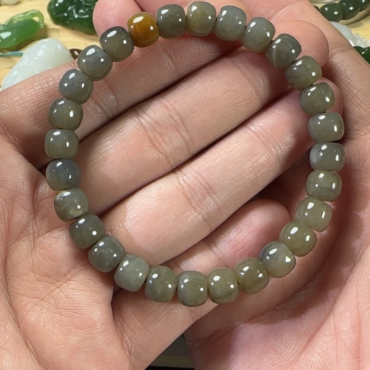 和田玉未镶嵌颈饰定制