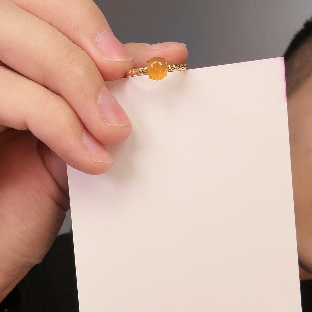 翡翠颈饰18K金镶嵌一件