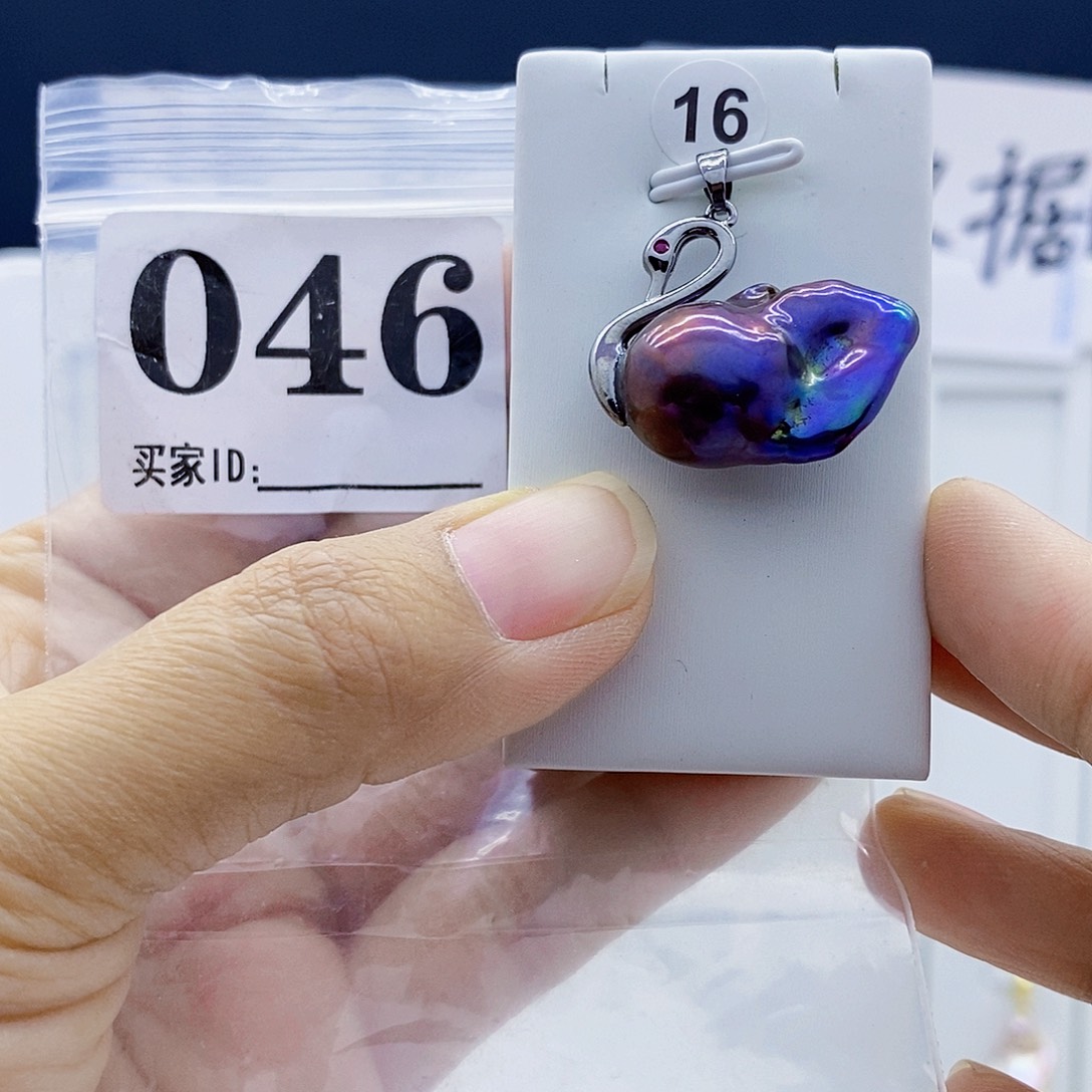 淡水珍珠颈饰钛钢