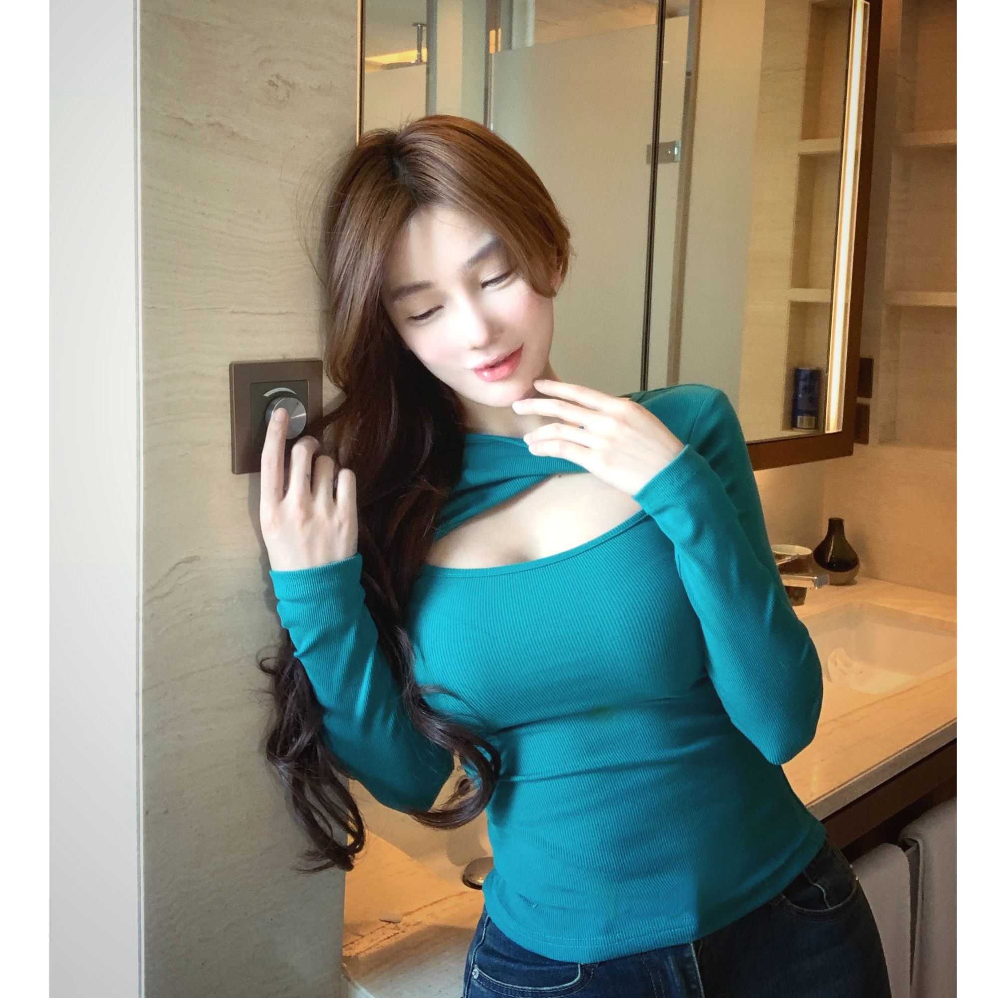 WW定制「温柔扭结」长袖针织时尚百搭修身显瘦网红气质小众设计上衣