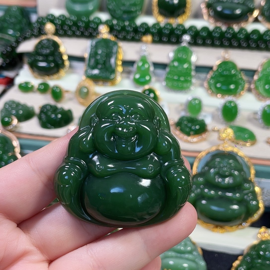 和田玉（碧玉）未镶嵌颈饰辣绿佛公50mm