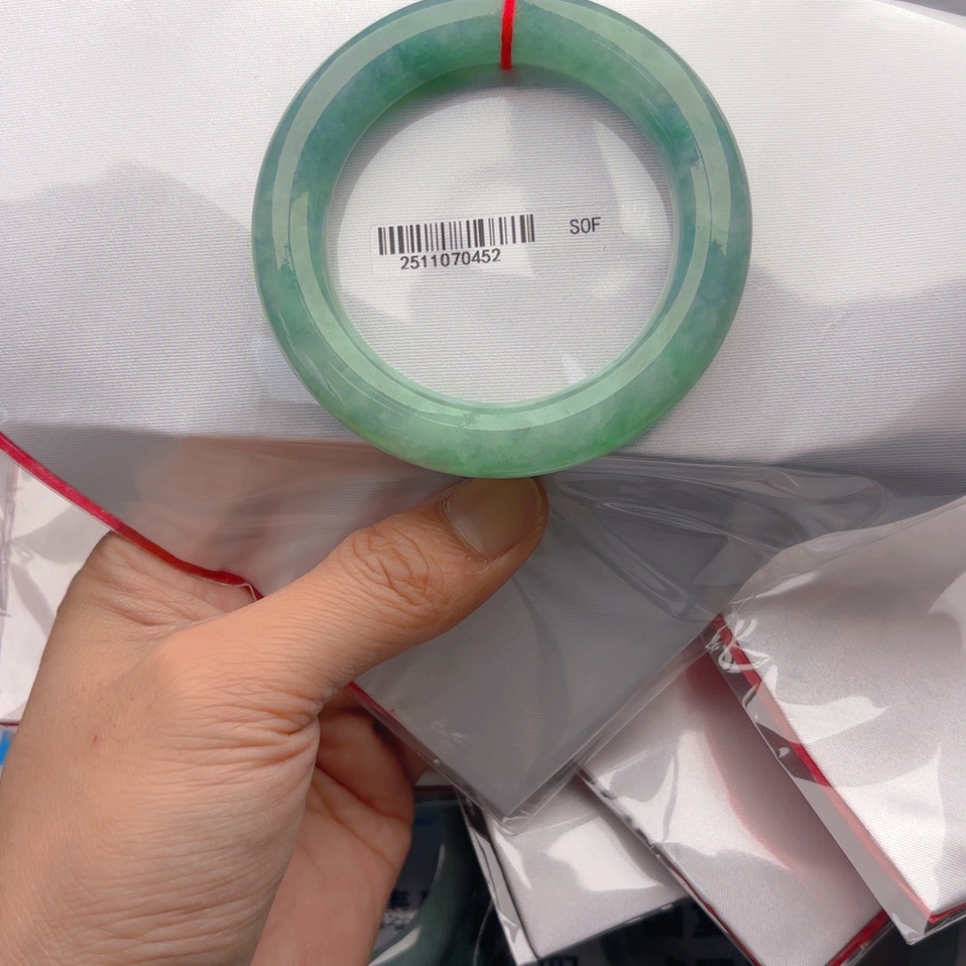 翡翠未镶嵌手镯5455x8. 53