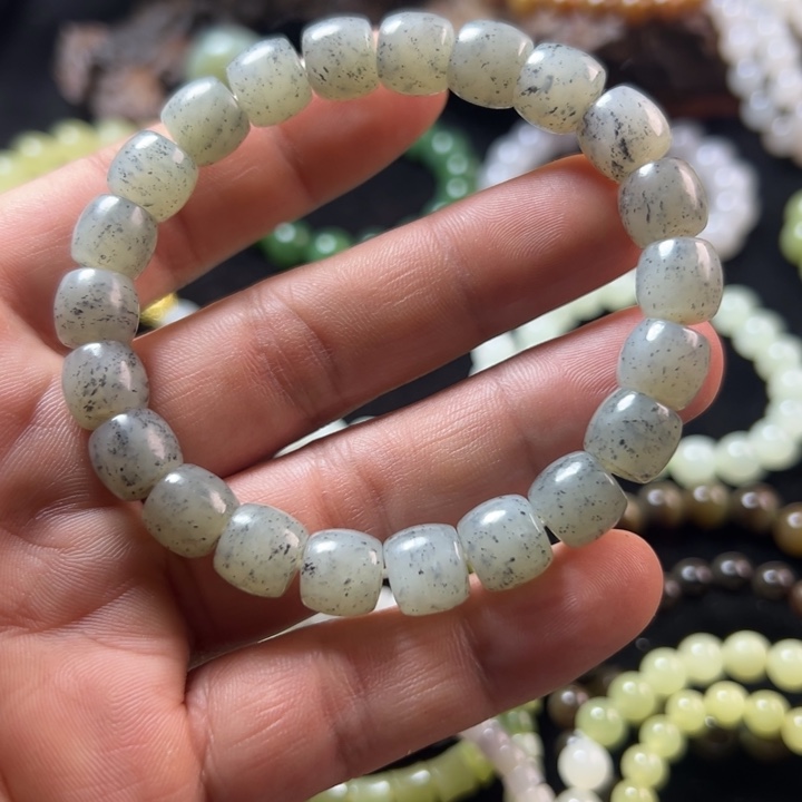 和田玉（糖玉）未镶嵌手链