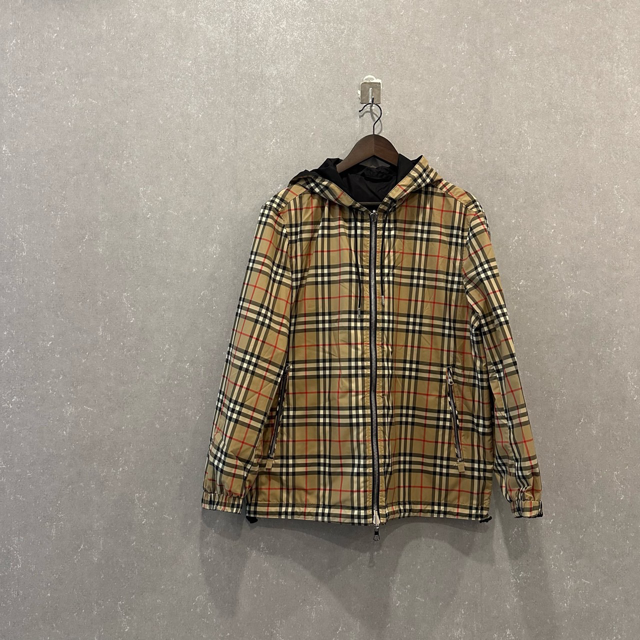 Burberry 博柏利 经典双面两穿格纹拉链连帽夹克 S码/99新/003385