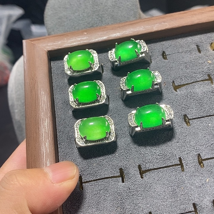 翡翠颈饰未镶嵌价格