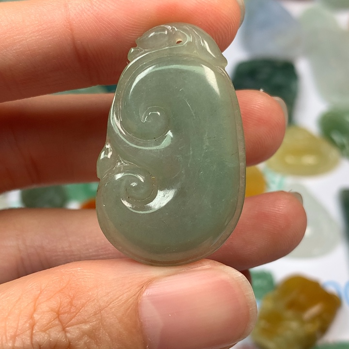翡翠未镶嵌颈饰翡翠
