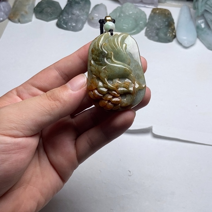 翡翠未镶嵌颈饰鹰牌14