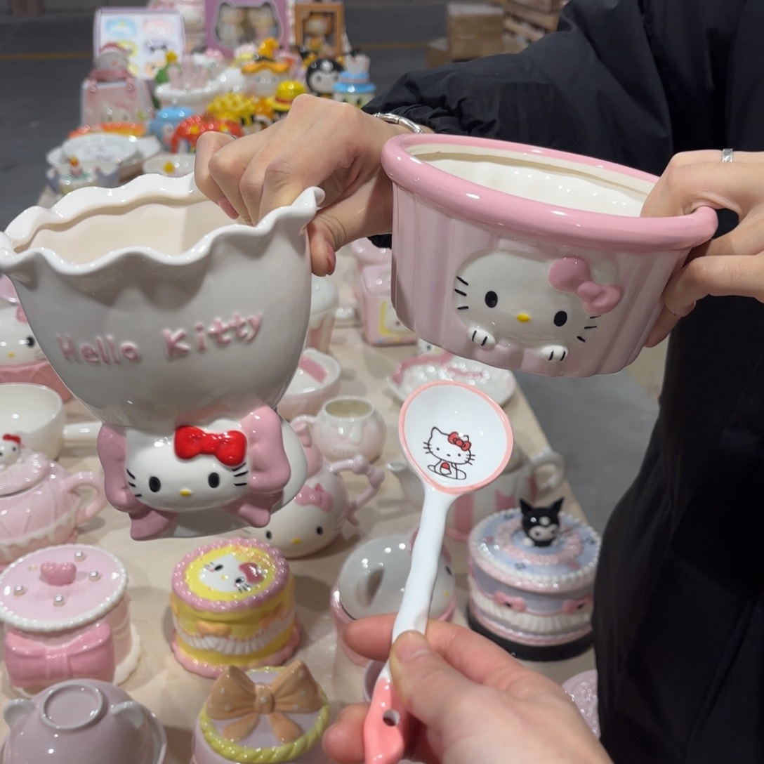 我也想要一个这样的朋友紫砂我在上课你先吃早餐