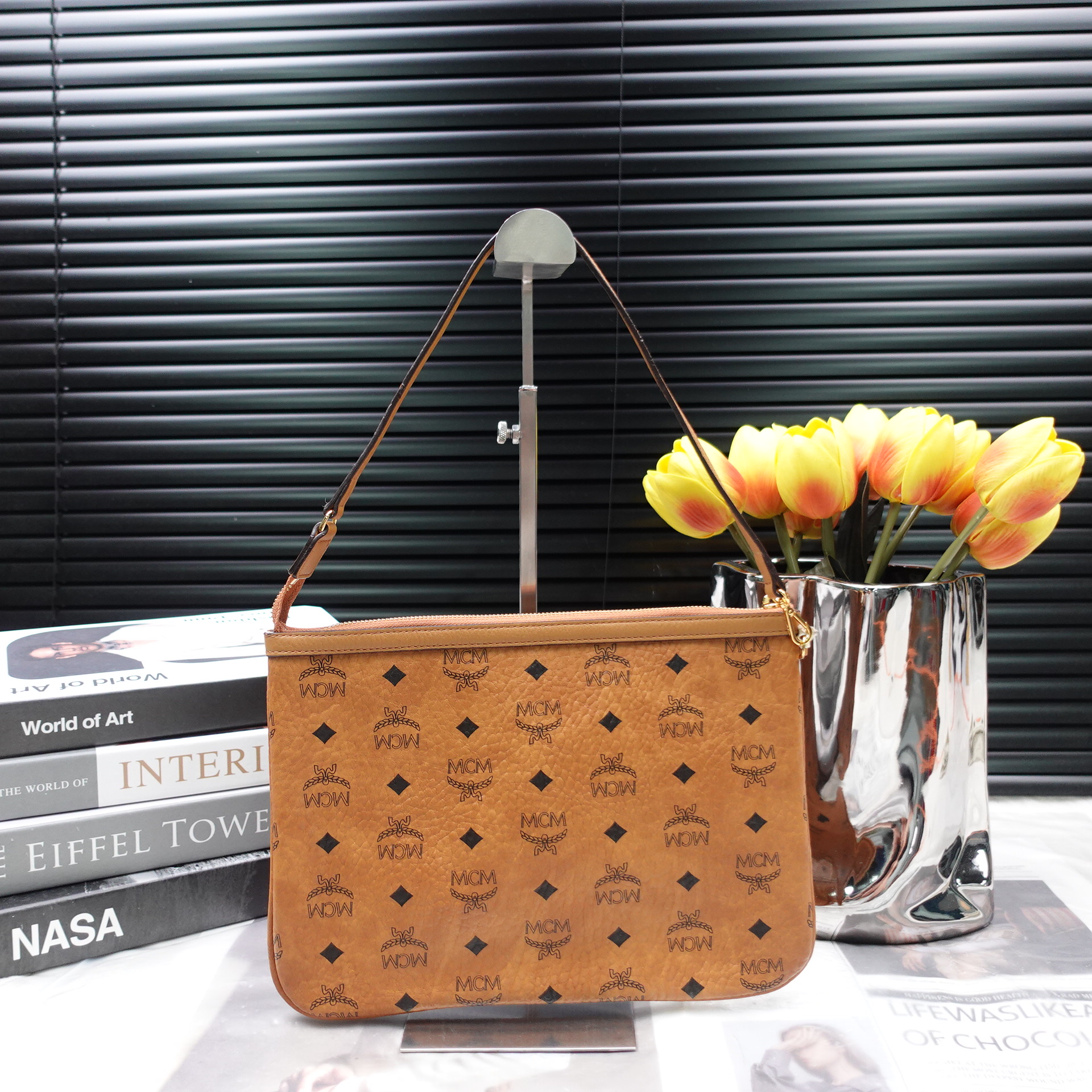 95新 MCM 单肩包/T10300702