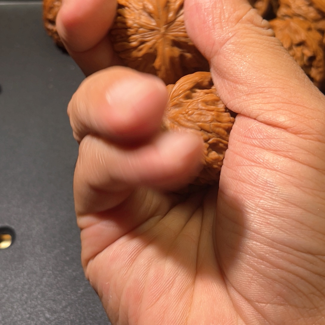 爱***桃文玩核桃吊坠全品无修