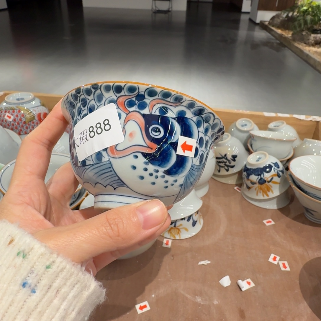 釉下手绘茶具微瑕