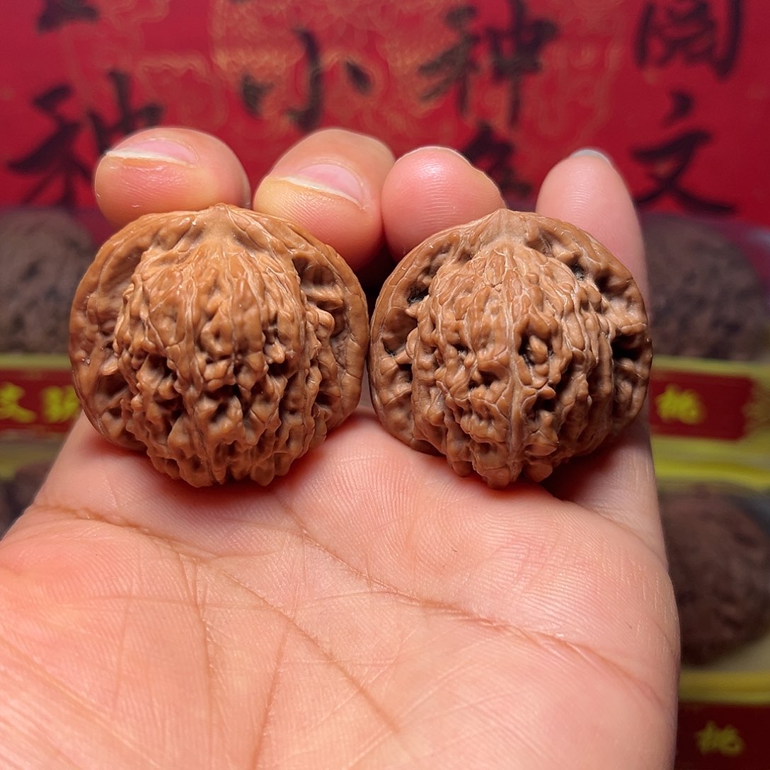 文玩核桃吊坠3.5尺+四座楼