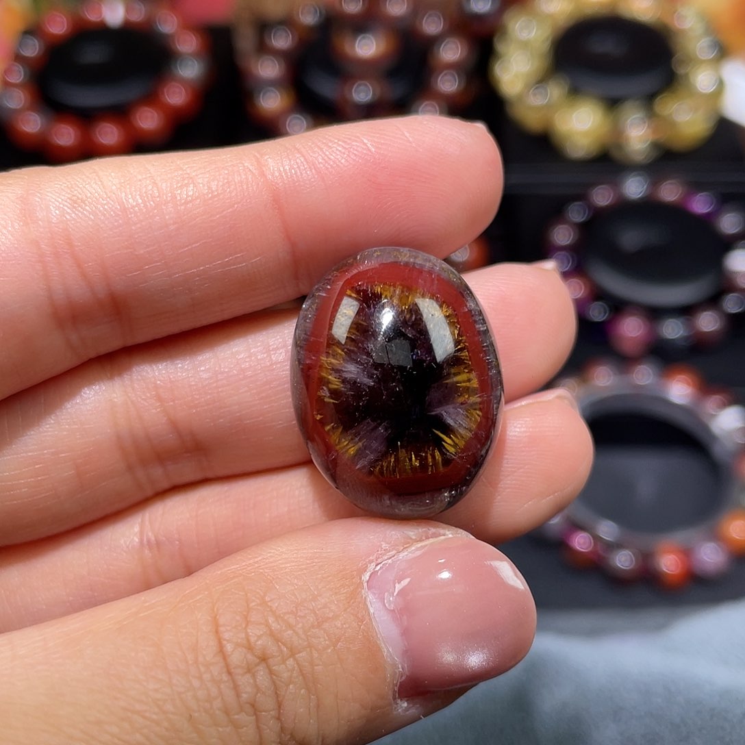 水晶极光天眼蛋面未镶嵌顺***?