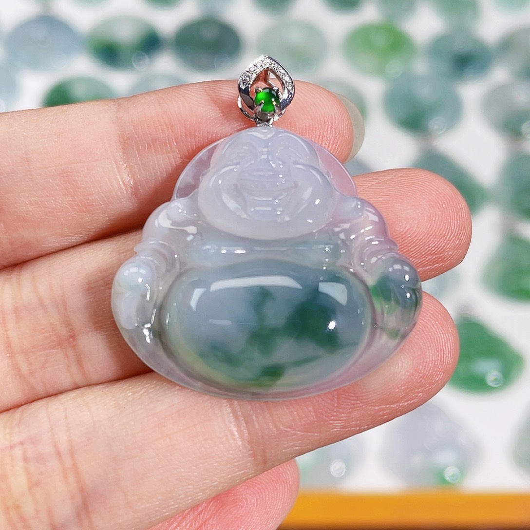 颈饰18K金镶嵌翡翠吊坠