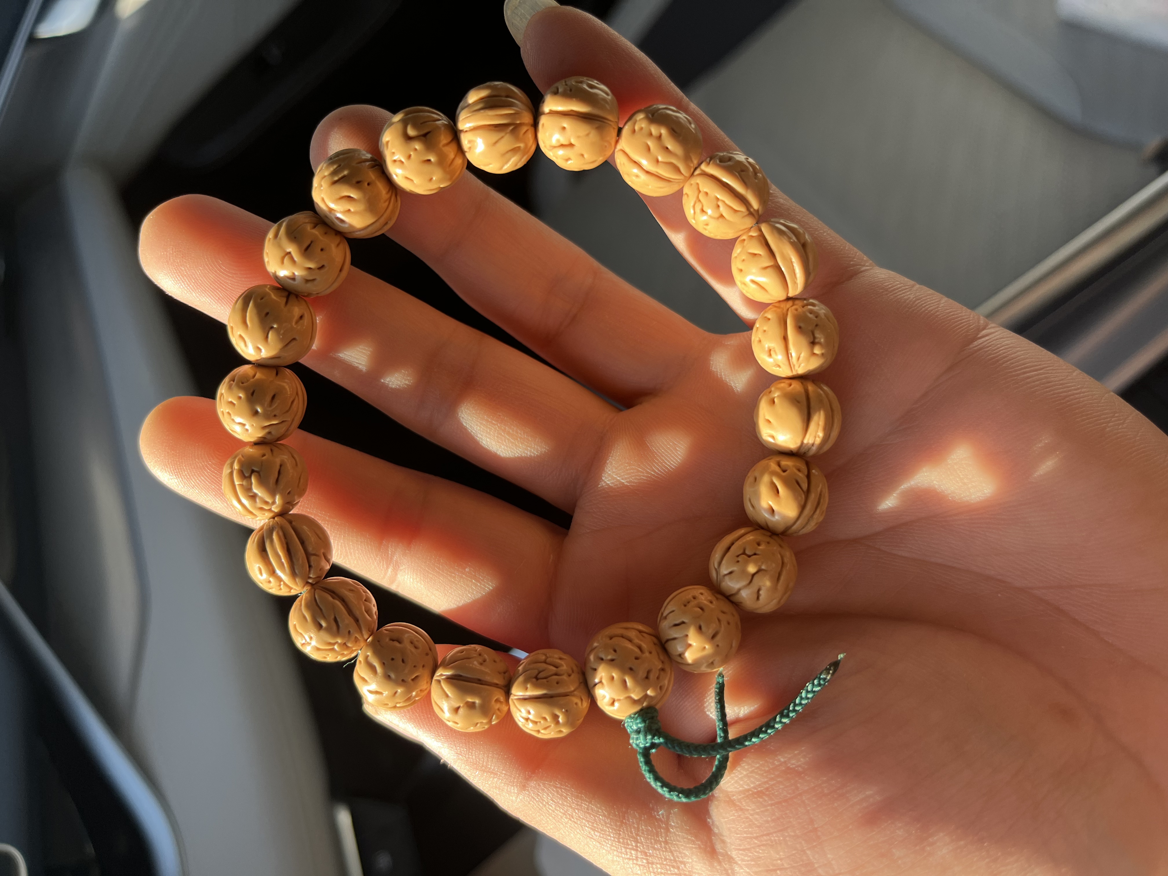 小桃核肌肉纹盘玩感十足