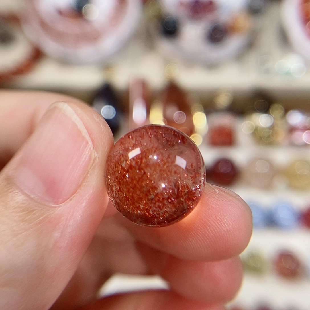 水晶珠宝半成品未镶嵌金草莓晶单珠