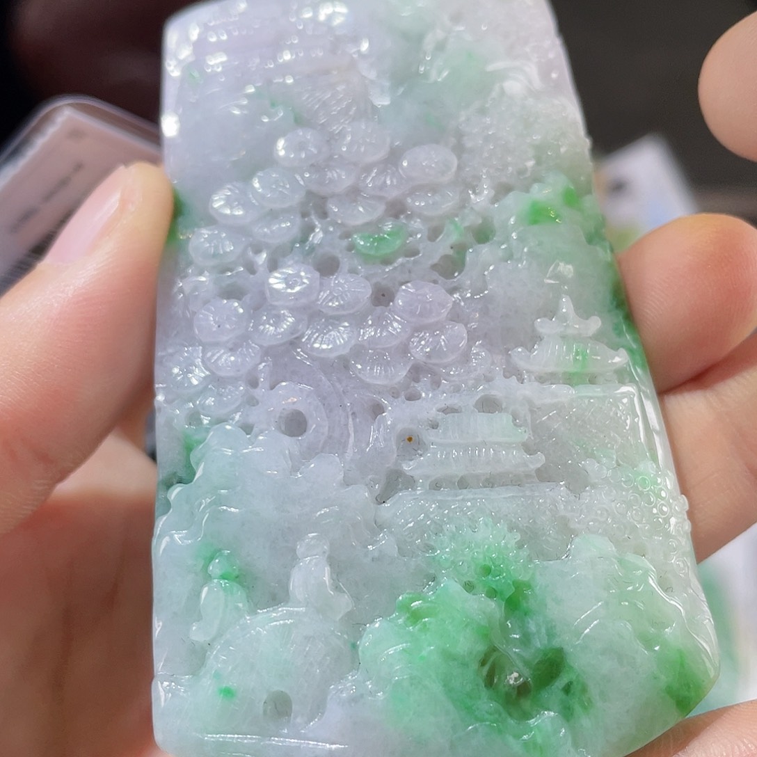 颈饰未镶嵌翡翠一个