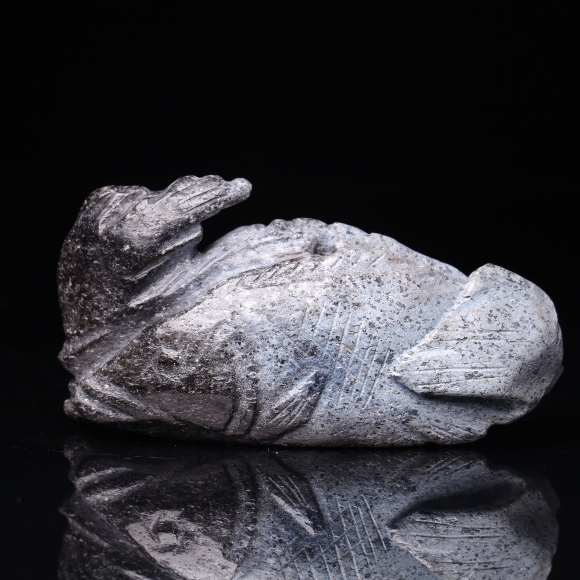 明代和田玉双鱼花件-LM