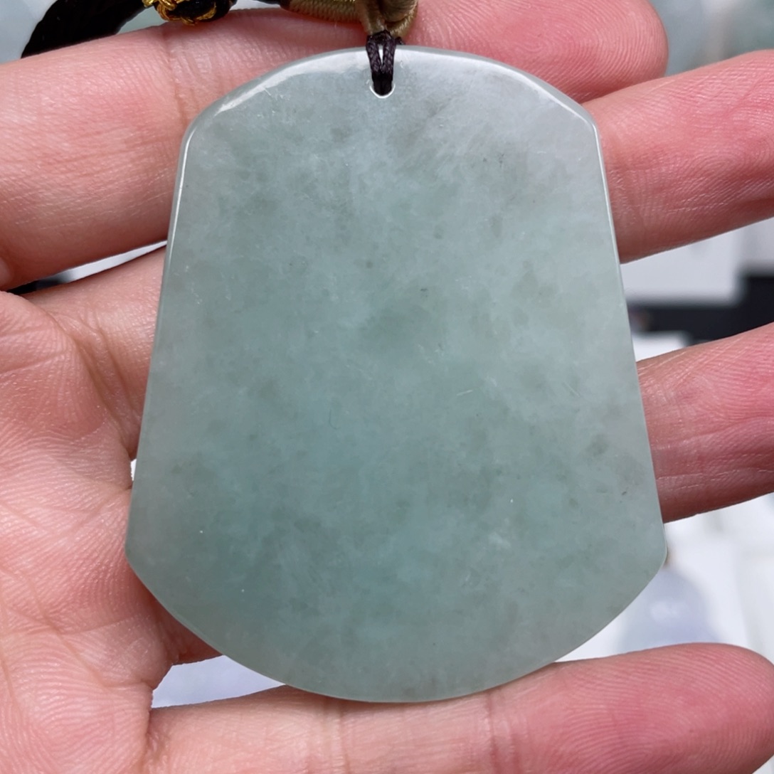 翡翠颈饰未镶嵌天然翡翠A货无事牌大号满色F1号