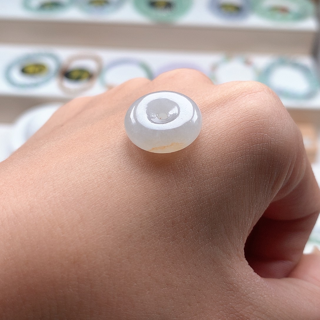 翡翠未镶嵌手串平安扣