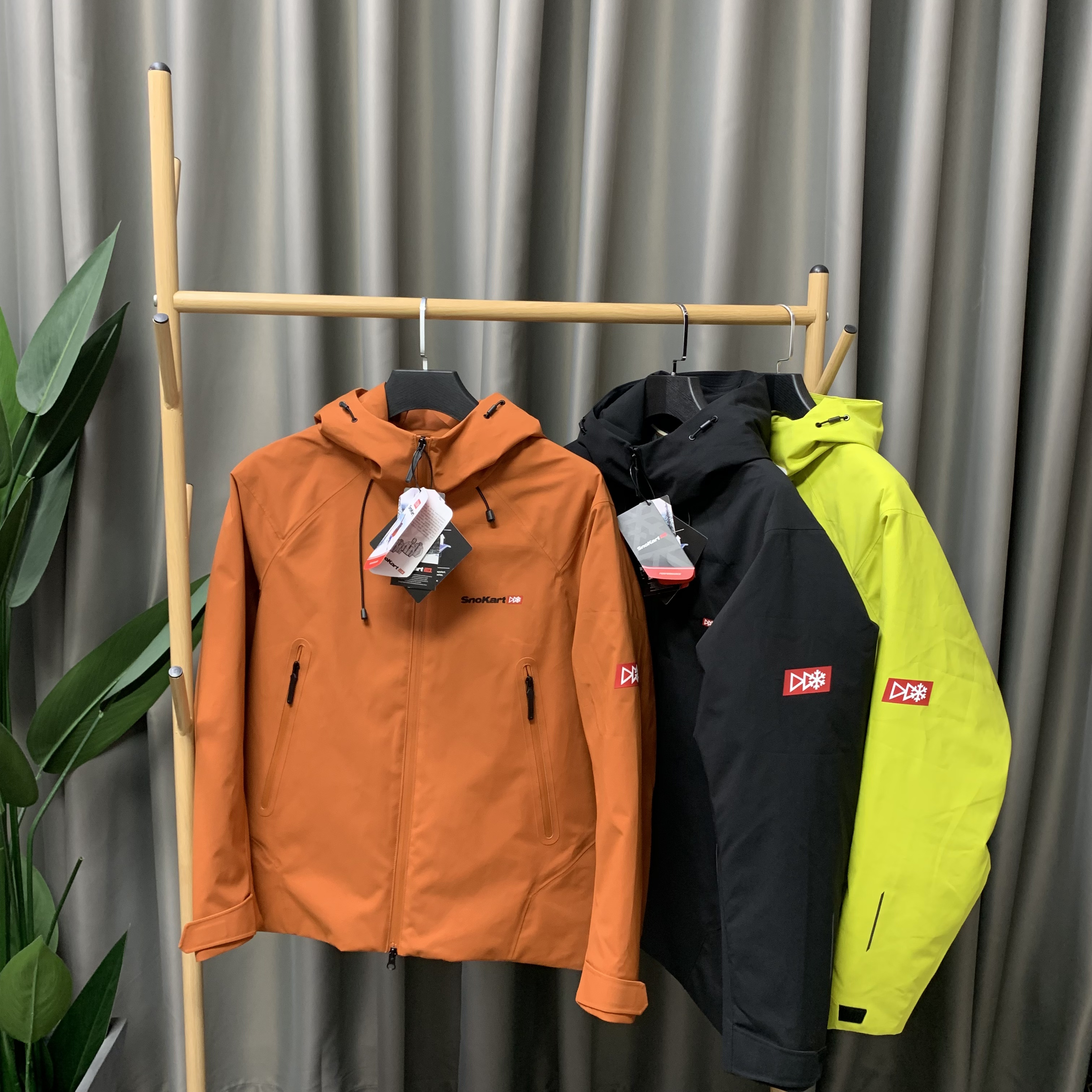 出口欧洲滑雪大牌高端冬季保暖外套68668