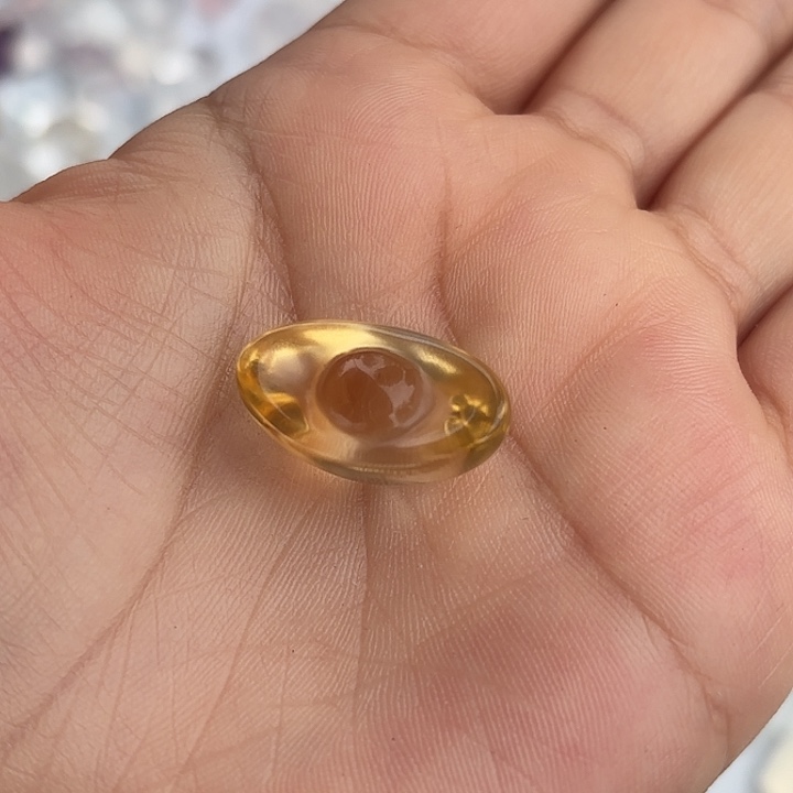 未镶嵌颈饰黄晶卿