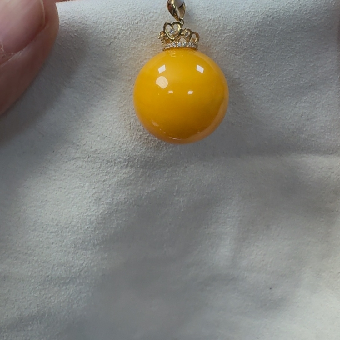 琥珀18K金镶嵌颈饰琥珀颈饰