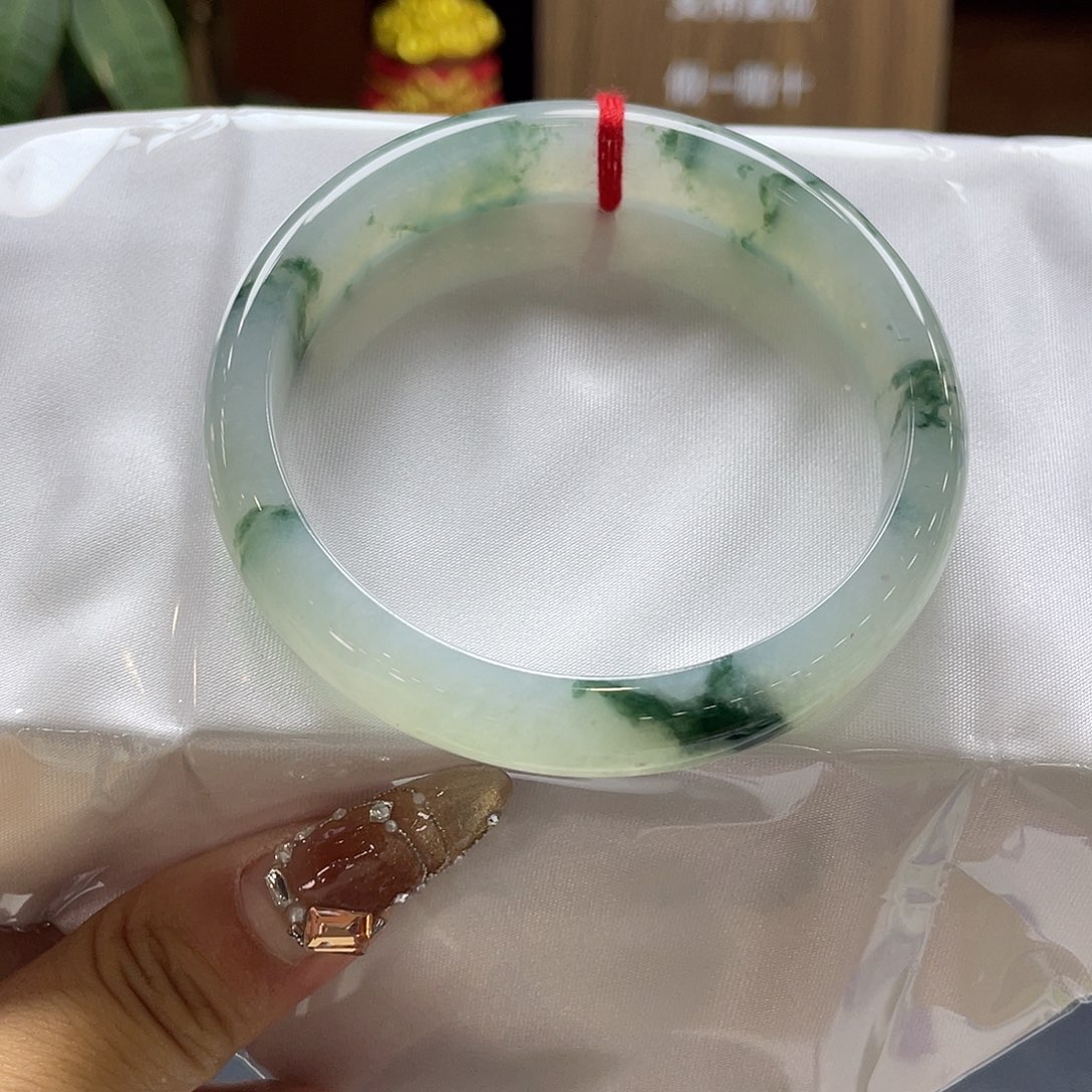 翡翠未镶嵌手镯10号