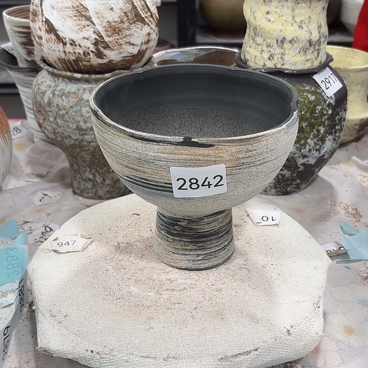 摆件高15，口15，无孔2842