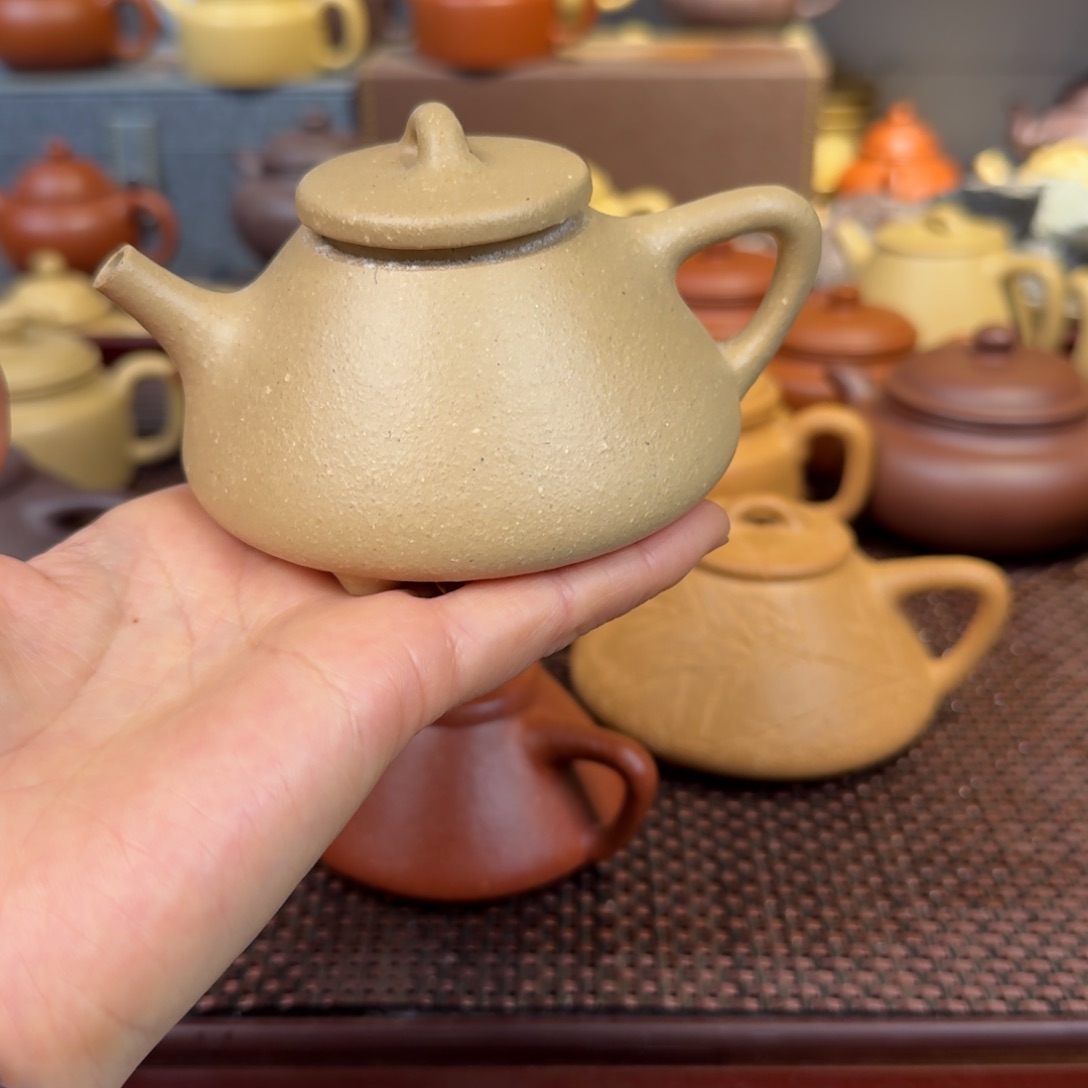 本山绿泥茶壶梨皮150毫升左右