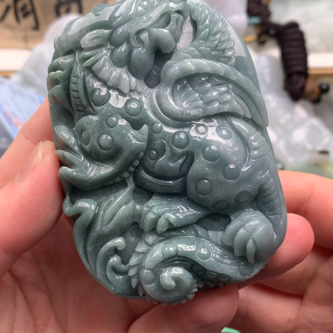 吊坠(不含链)未镶嵌翡翠