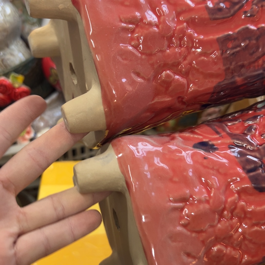 瑕疵两个花盆拍满20元发货，退款拉黑