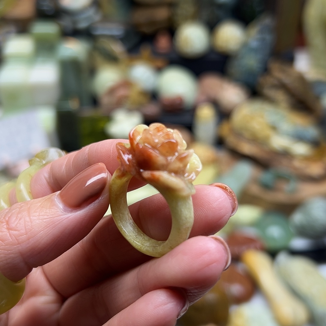 岫玉未镶嵌颈饰辽阳花玉花戒指18.4