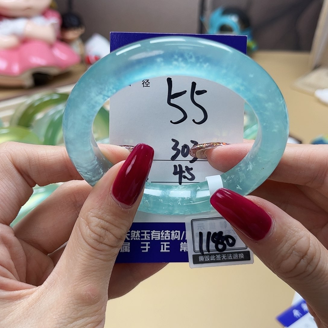 蛇纹石玉手镯 未镶嵌