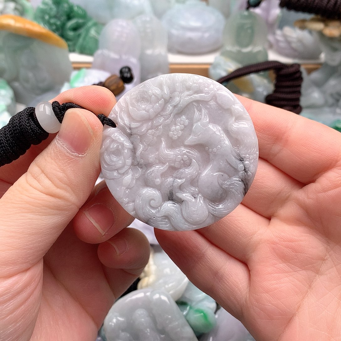 吊坠(不含链)未镶嵌翡翠