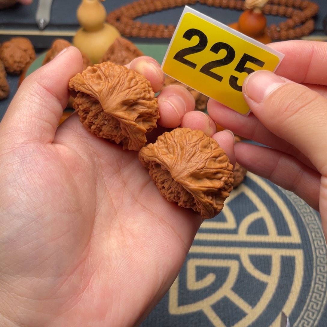 文玩核桃吊坠40蛇头225号