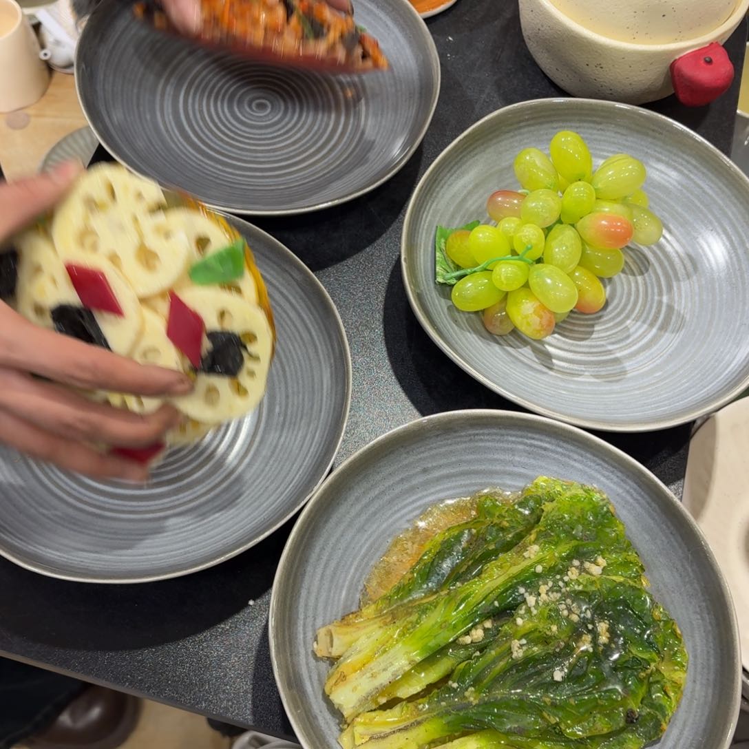 瓷微瑕特价四个9寸不影响使用