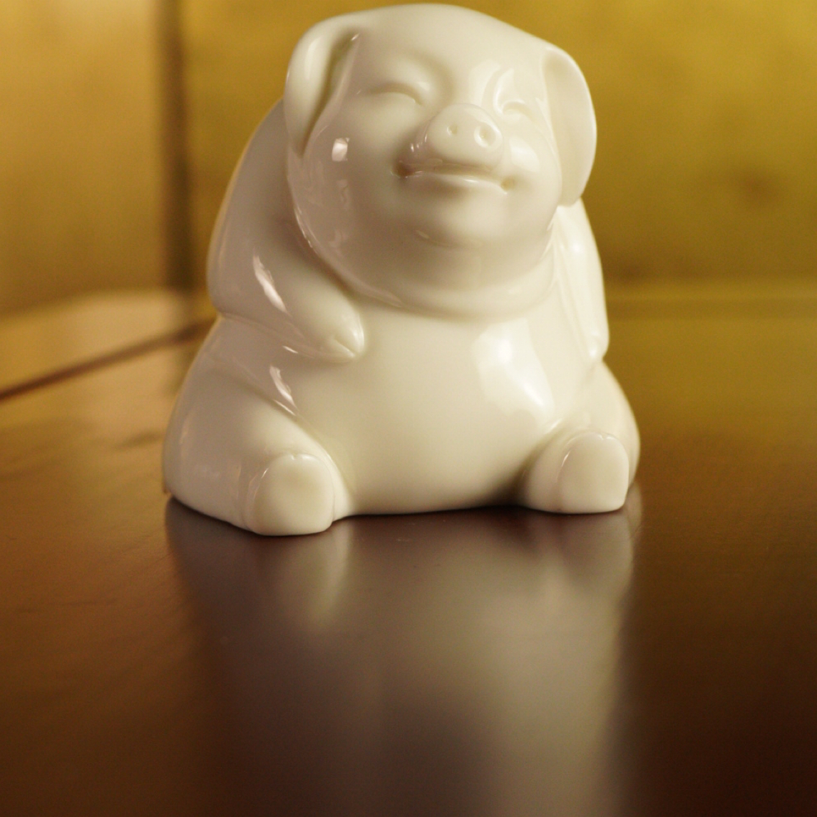 可爱白瓷小猪茶宠摆件